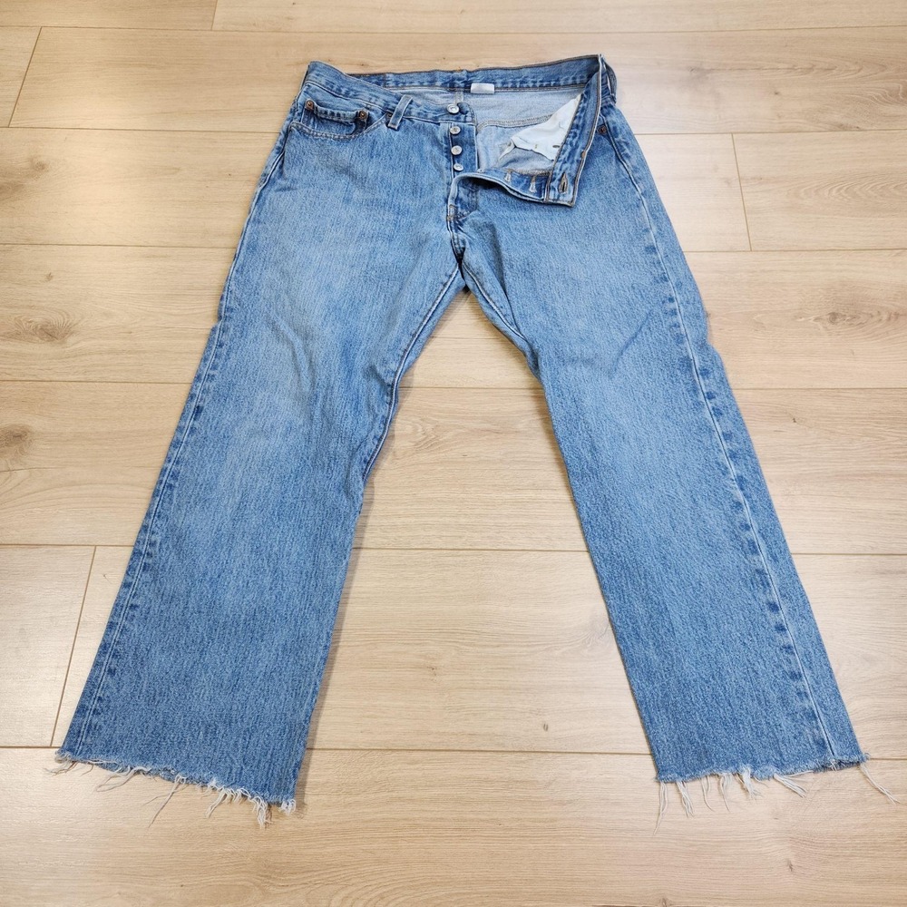 VTG Levis 501 Crop Jeans Mens 32x25 Blue Button Fly Straight Denim Distressed